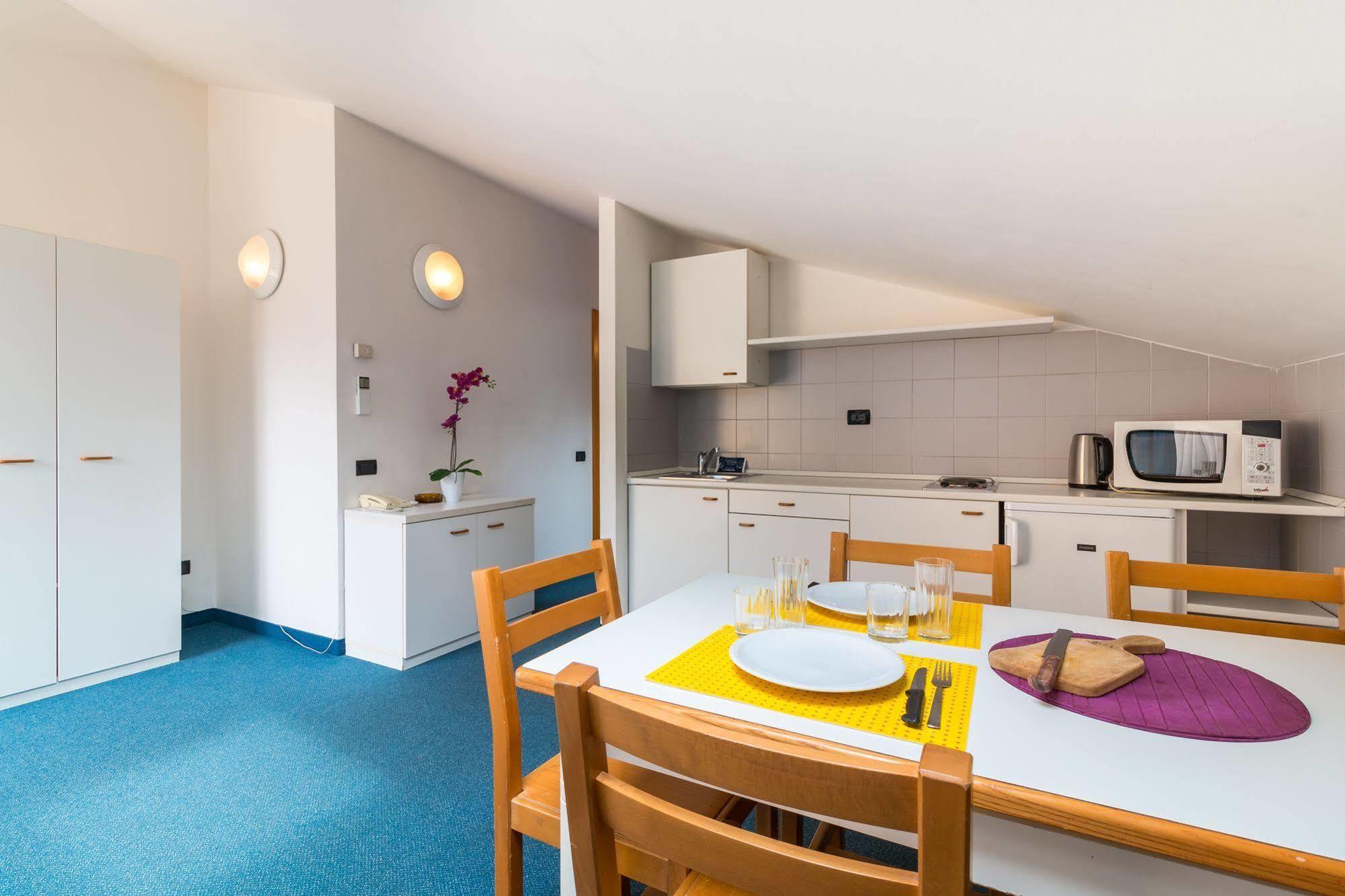 ריבה דל גארדה Residence Marina מראה חיצוני תמונה